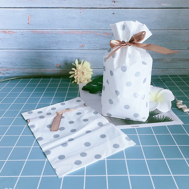 *;15*23.5 실버 도트/팩당 50개;복합 재료