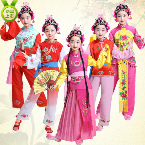 Children's opera dance costumes, including Xiaohongniang, Xiaohuadan, and Qiaohuadan, for dramatic performance, traditional Chinese opera attire.