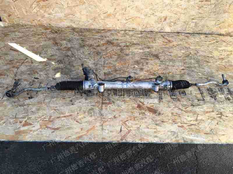 apply Benz Benz ML350 , ML400 , ML450 Steering alternator Booster pump