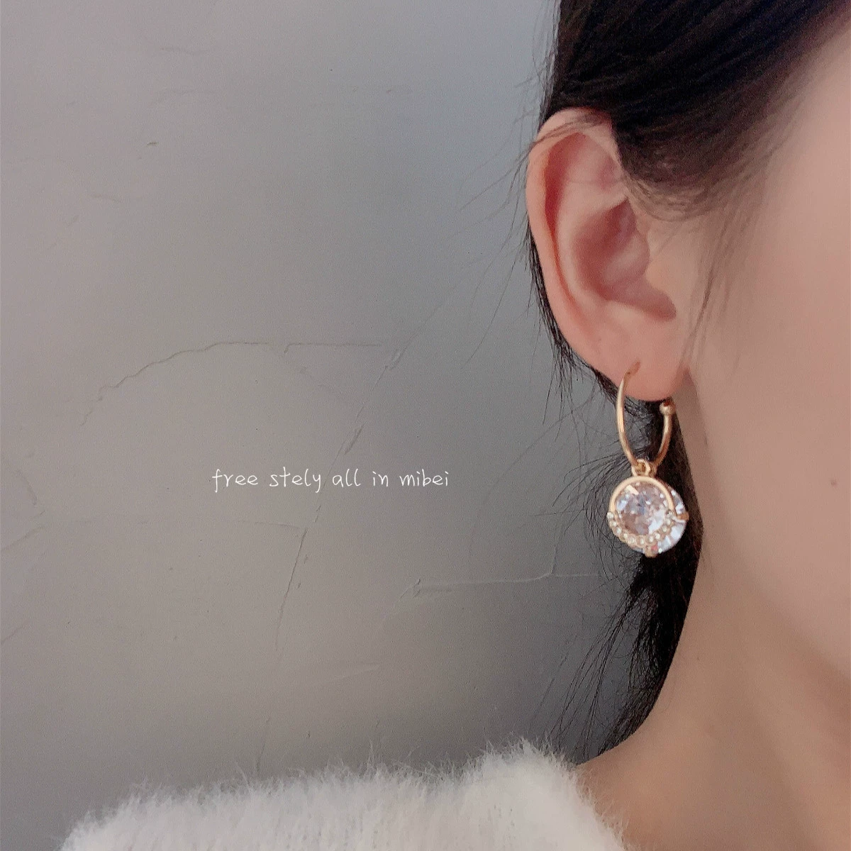 Серебряная игла, цирконий, модные универсальные серьги, серебро 925 пробы, яркий запоминающийся стиль, простой и элегантный дизайн