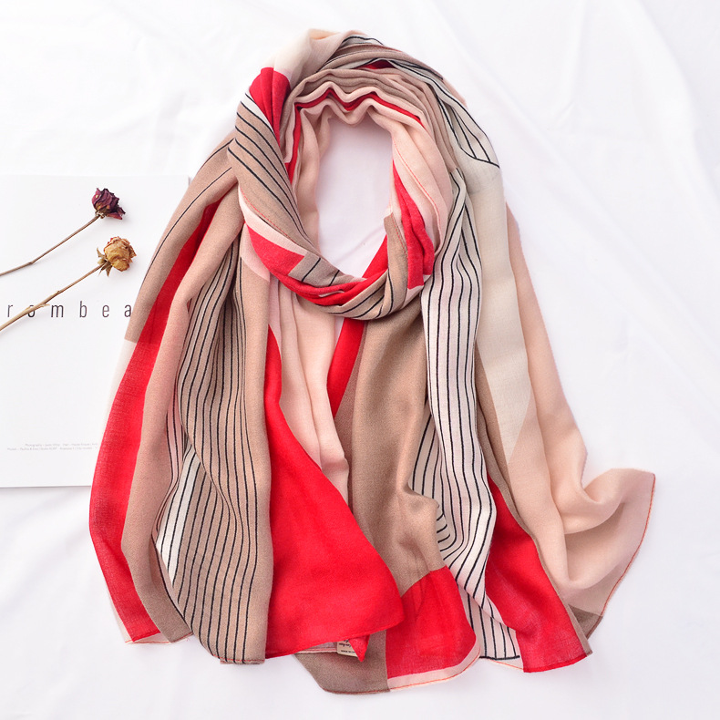 Estilo europeo y americano color brillante a juego a rayas algodón y lino bufanda suave piel agradable playa bufanda viaje vacaciones protector solar chal