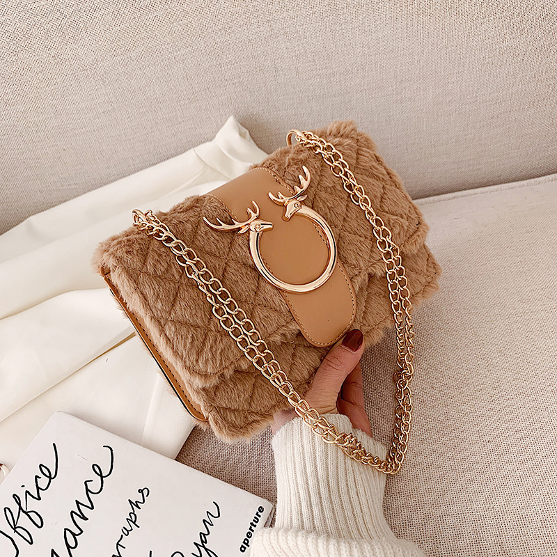 Plush Small Bag for Women 2026 New Fashion Versatile Chain Crossbody Bag Lambswool Single Shoulder Small Square Bag Wholesale Plush Small Bag for Women 2026 New Fashion Versatile Chain Crossbody Bag Lambswool Single Shoulder Small Square Bag Wholesale