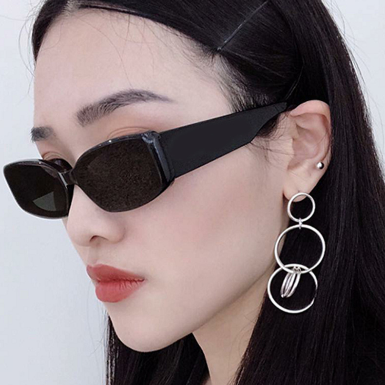 Cross-Border 2019 Qi Wei Style Square Small Frame Sunglasses for Men and Women, Retro Versatile Glasses, Hip-Hop Sunglasses