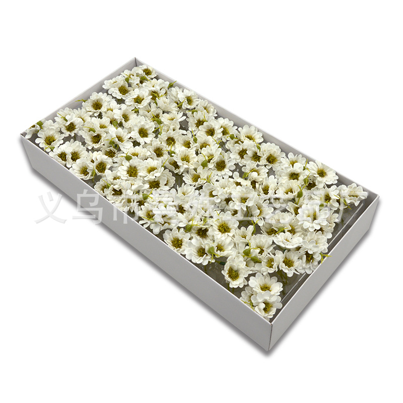 Día de San Valentín nuevo pequeño crisantemo salvaje jabón flor cabeza Zou Ju artificial jabón flor caja de regalo ramo decoración a juego al por mayor