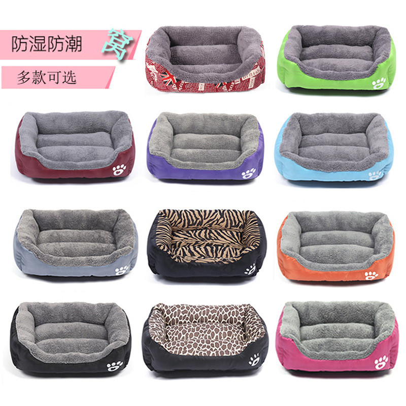 Estera de la perrera del animal doméstico otoño e invierno cálido color caramelo huellas gato nido cuatro estaciones universal antideslizante cama para mascotas al por mayor