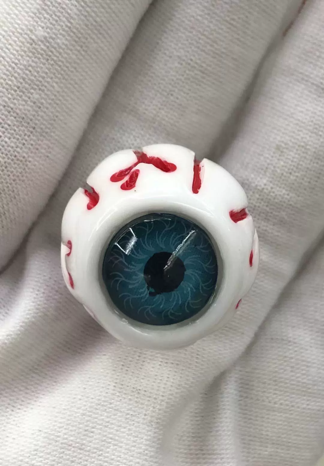 Япония Харадзюку Соскол eyeballs смола кровавые глаза на Хэллоуин аксессуары ужас призрачные глаза кровотечение демон