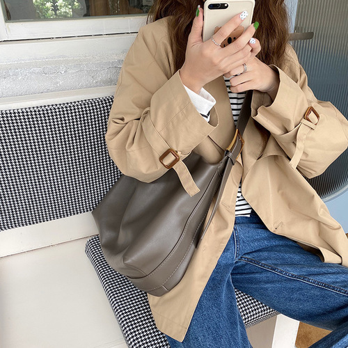 Korean style autumn and winter large capacity soft collapsible minimalist style shoulder bag large bag 2024 new bag women's large tote crossbody bag