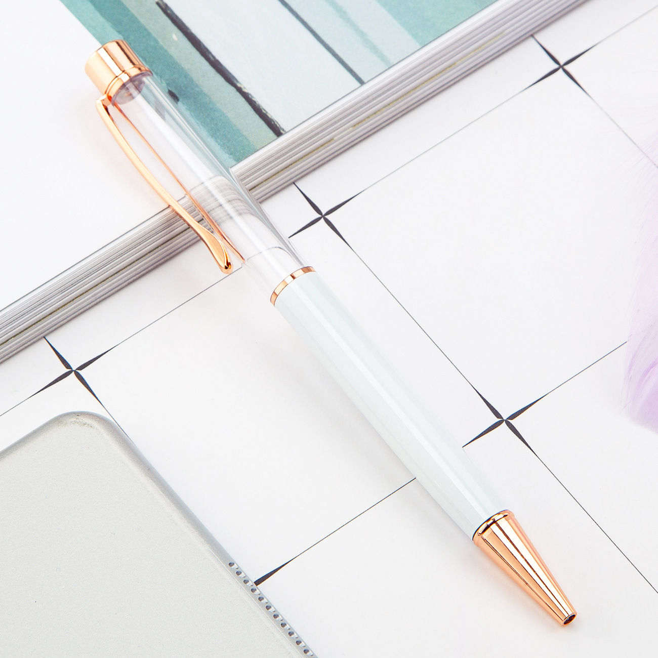 Varilla vacía de metal DIY bolígrafo recargable Crystal Quicksand lámina de oro pluma Impresión logotipo letras pluma de bricolaje