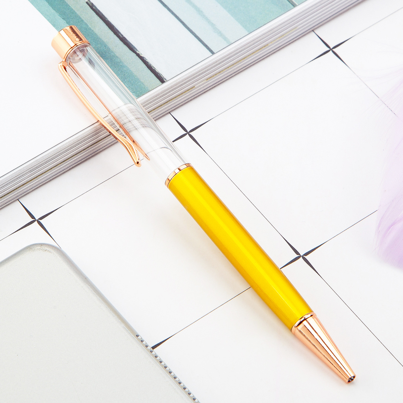 Varilla vacía de metal DIY bolígrafo recargable Crystal Quicksand lámina de oro pluma Impresión logotipo letras pluma de bricolaje