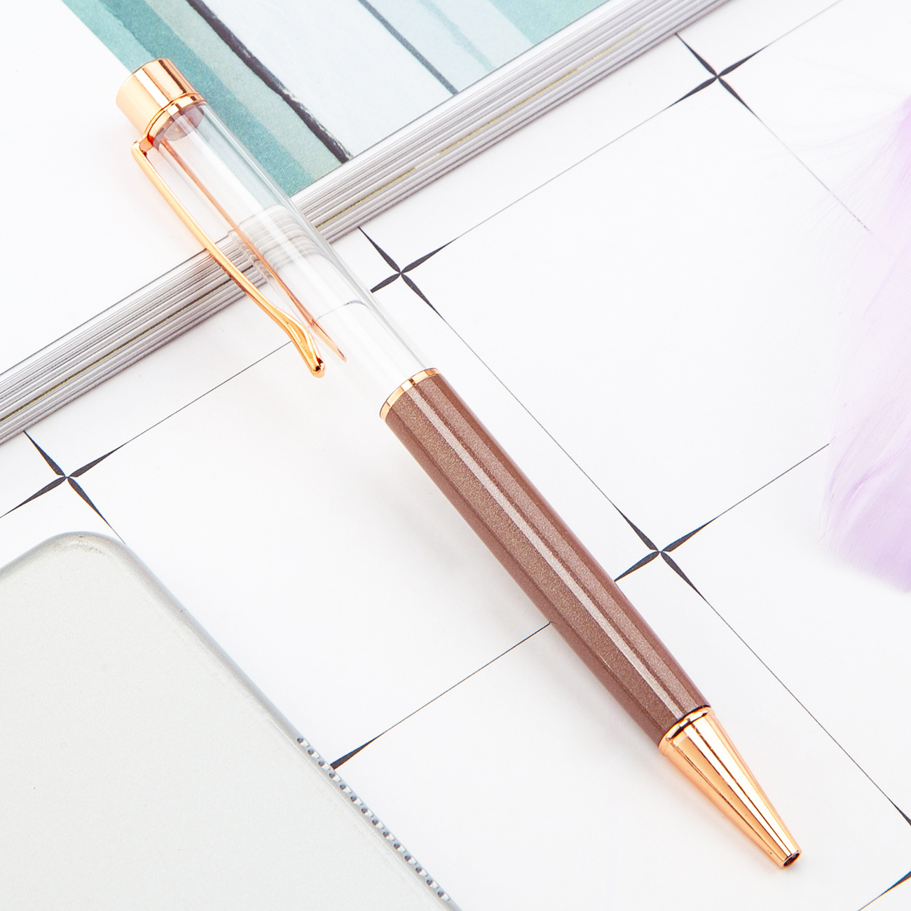 Varilla vacía de metal DIY bolígrafo recargable Crystal Quicksand lámina de oro pluma Impresión logotipo letras pluma de bricolaje