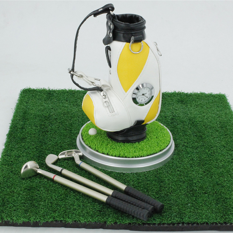Venta caliente transfronteriza simulación bolsa de golf juguete Golf escritorio regalo decoración reloj de cuarzo fábrica al por mayor