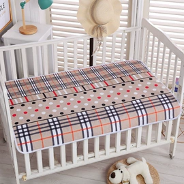 隔尿用品;尿布;抱被抱毯