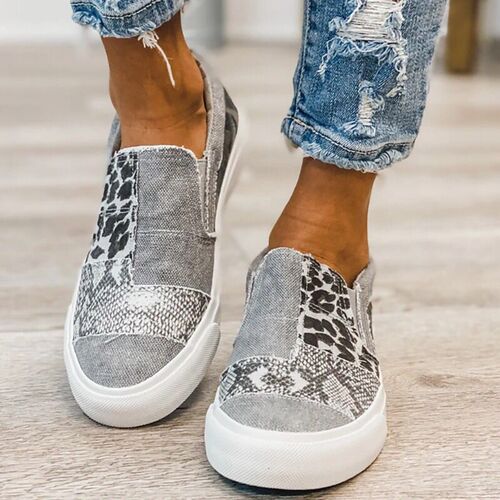 Cross-border foreign trade women's shoes autumn new flat casual large size canvas shoes women's snake pattern loafers thick sole color matching sneakers