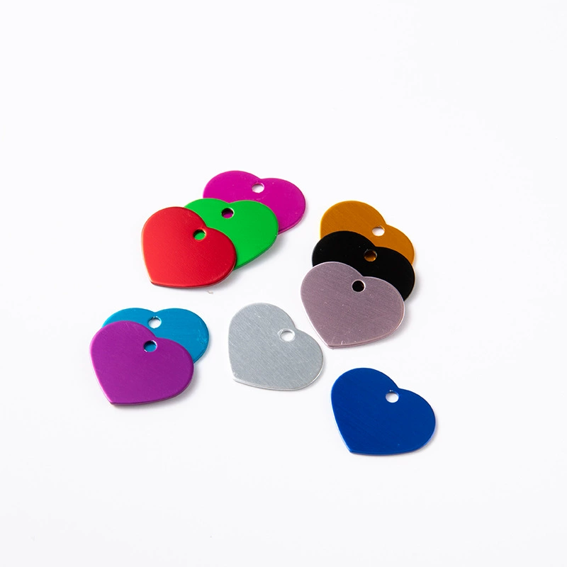 Алюминиевая бирка для собак из алюминиевого сплава в форме сердца для собак, удостоверение личности питомца 10 видов цветов