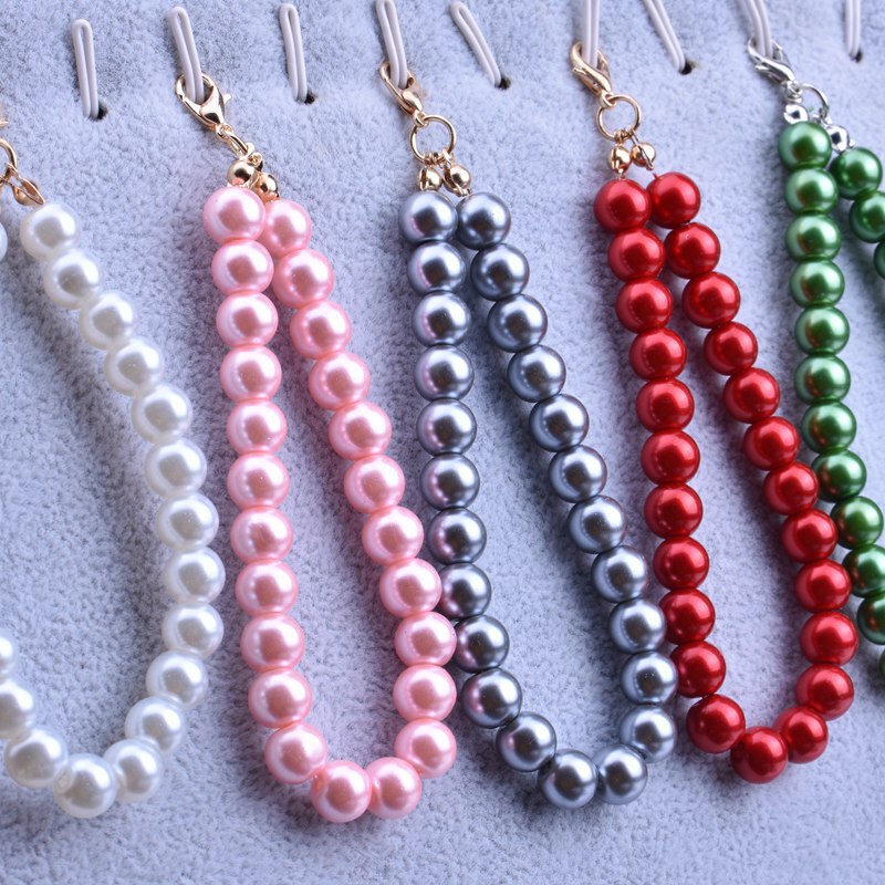 Factory wholesale multi-color small short chain imitation pearl chain candy box fur ball key chain mobile phone pendant accessories Factory wholesale multi-color small short chain imitation pearl chain candy box fur ball key chain mobile phone pendant accessories