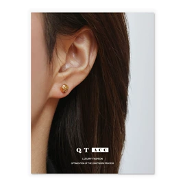 项链;耳钉;戒指