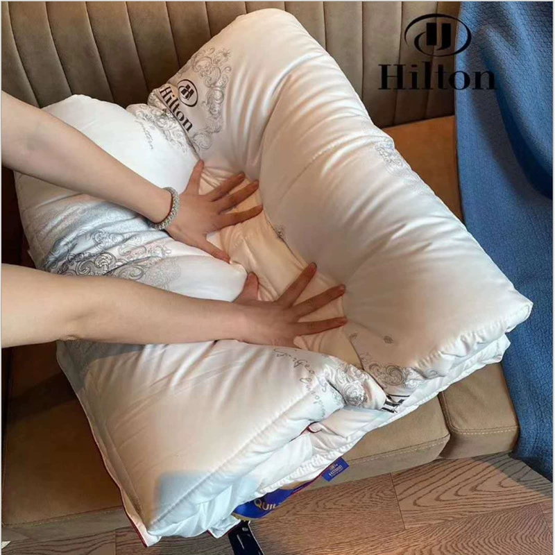 Плюшевое подарочное одеяло Velvet, 200×230 см, наполнитель Down‑cotton, подарочная коробка на осень демисезон