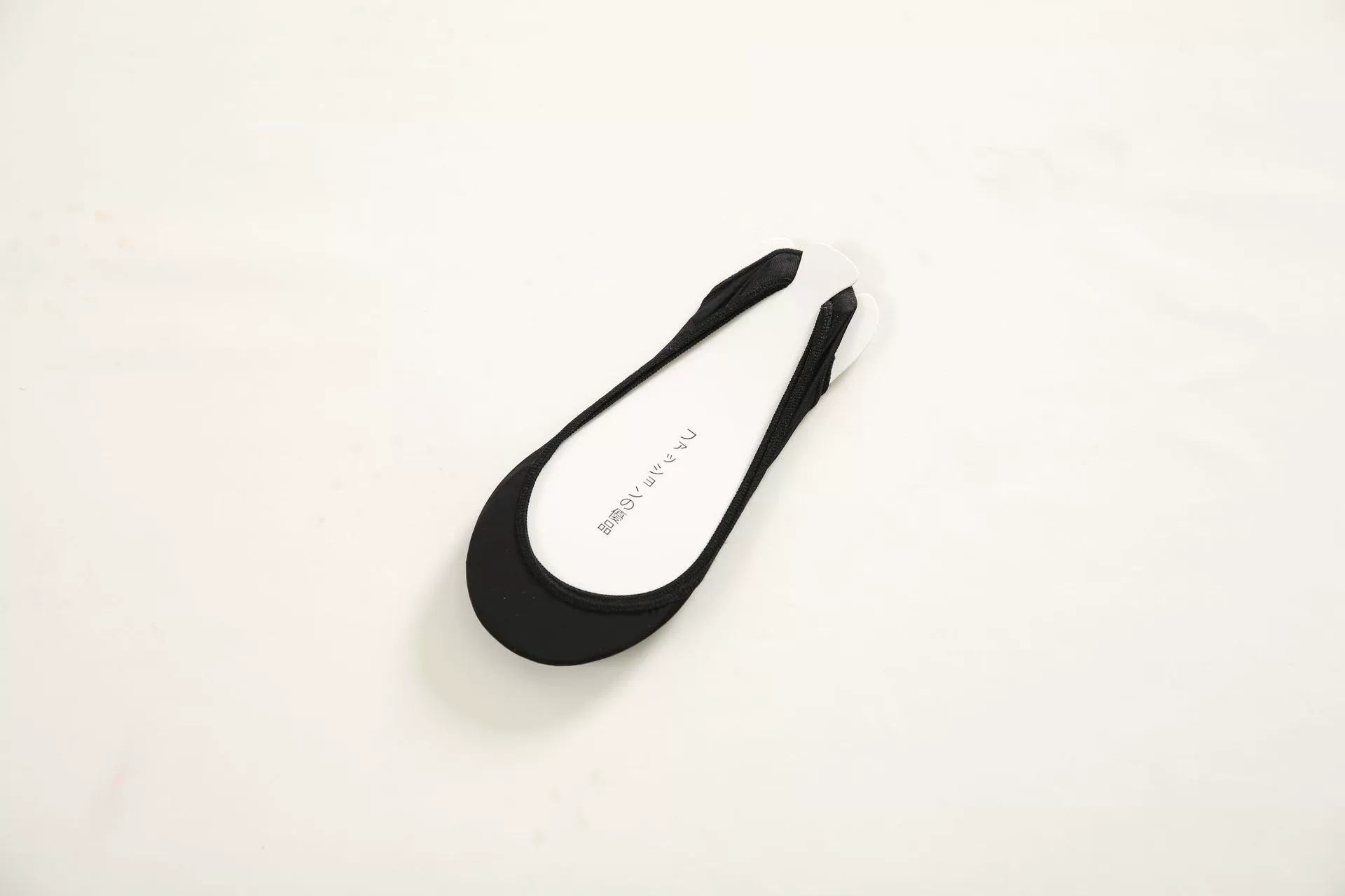 Кожаные прокладки для каблука из силикона — дышащие тонкие бесшовные носки, впитывание пота и анти- запах, средний размер