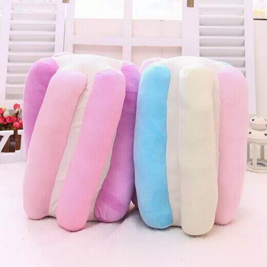 Factory Direct Sales Marshmallow Pillow Christmas Sweet Ice Cream Girlfriend Birthday Gift Plush Cushion Wholesale