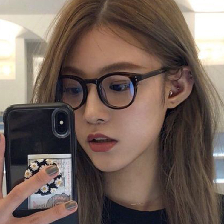 Black Frame Rice Nail Glasses Frame Internet Celebrity Small Frame Women's Korean Style TikTok Internet Celebrity Same Style Fashionable Plain 18016 Flat Mirror Black Frame Rice Nail Glasses Frame Internet Celebrity Small Frame Women's Korean Style TikTok Internet Celebrity Same Style Fashionable Plain 18016 Flat Mirror