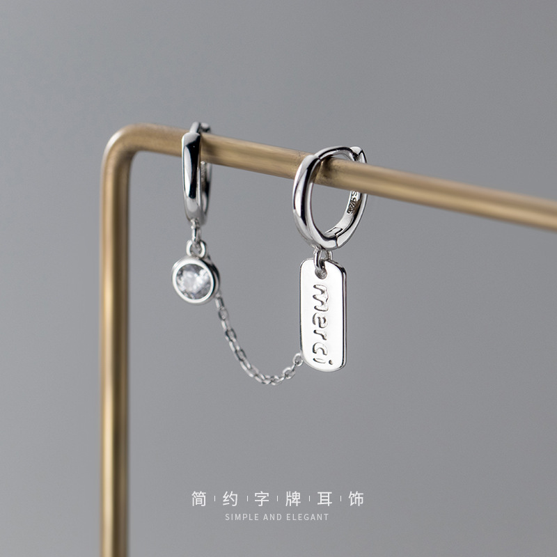 Eloch s925 botón de orejas de plata femenina versión coreana fresca de pentagrama negro dulce agujero de orejas de diamante único pendientes G7416