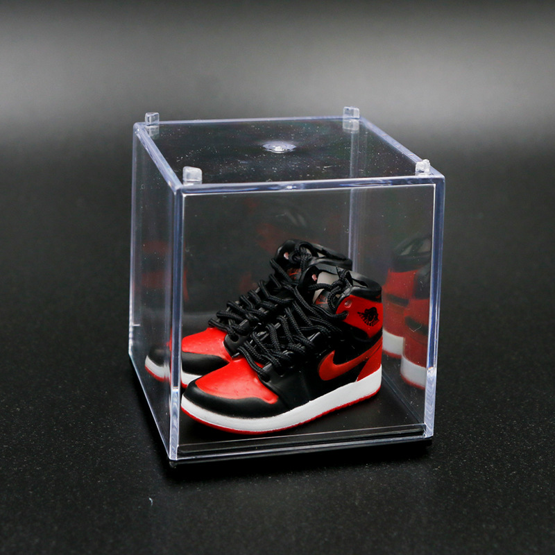 AJ zapatos de baloncesto zapatos de moda mini modelo tridimensional dedo del pie rojo y negro decoración del coche decoración de la torta modelo de zapato hecho a mano