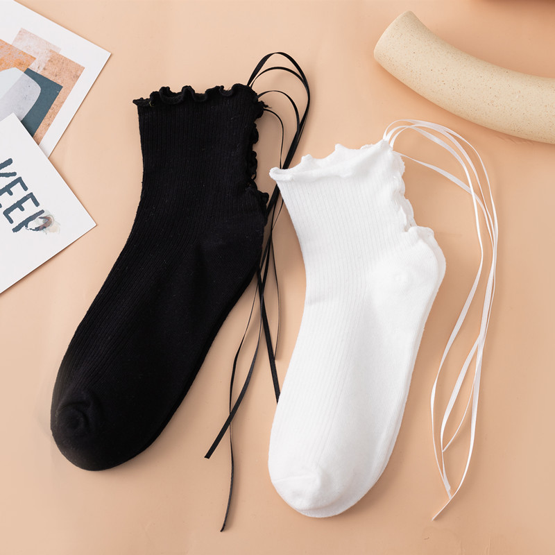 Calcetines con cordones de mujer color sólido blanco y negro correa de tacón media pantorrilla calcetines de encaje estilo Lolita estilo japonés calcetines al por mayor image 3