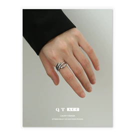 项链;耳钉;戒指