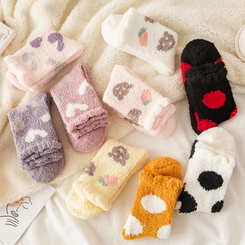 Winter socks women's mid-calf socks love Japanese cute home coral velvet socks autumn and winter fleece-lined thick floor socks