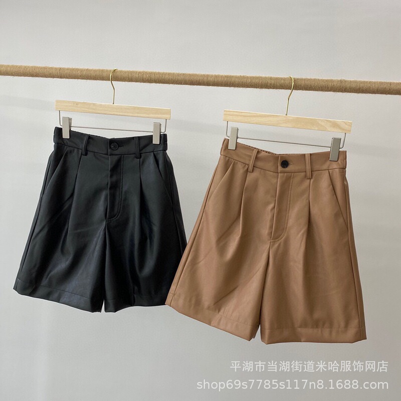 New Style Pu Leather Suit Shorts, Mid-Length Pants, Structured and Shiny, for Women