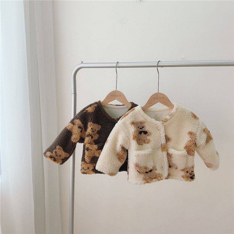 Ropa de invierno para Bebés Ropa de estilo coreano para niños bebé oso cabeza abrigo bebé niña forrado de lana cálida capa superior de dibujos animados