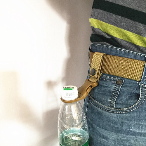 EDC outdoor water bottle buckle mineral water hook belt webbing tactical equipment backpack accessories beverage water bottle buckle