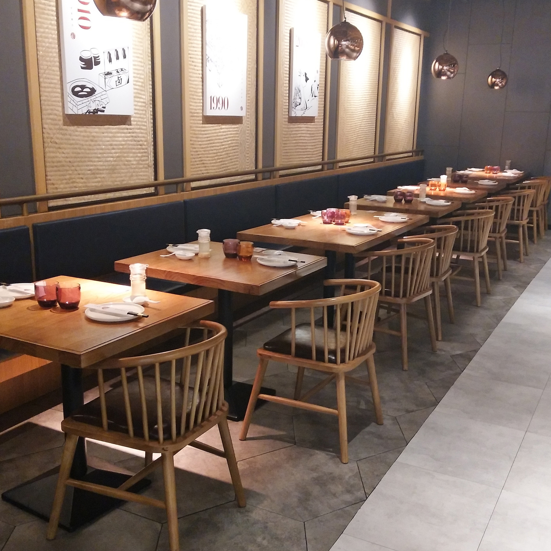 Solid Wood Western Restaurant Table and Chair Catering snack bar Canteen Japanese Cuisine Pink Noodle Restaurant Restaurant Card Seat Dining Table and Chair Combination