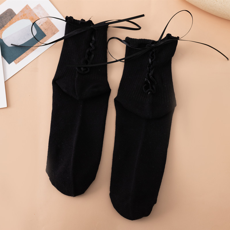 Calcetines con cordones de mujer color sólido blanco y negro correa de tacón media pantorrilla calcetines de encaje estilo Lolita estilo japonés calcetines al por mayor image 6