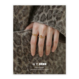 项链;耳钉;戒指