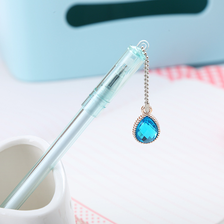 Liquidación oferta especial lindo estudiante bolígrafo colgante corazón de pollo creativo colgante de gemas bolígrafo de góner papelería de oficina bolígrafo de firma