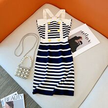 �����ԸйҲ���֯����ȹŮ�ļ��¿�ʱ��¶�����ȹ��ʽ��������ȹ