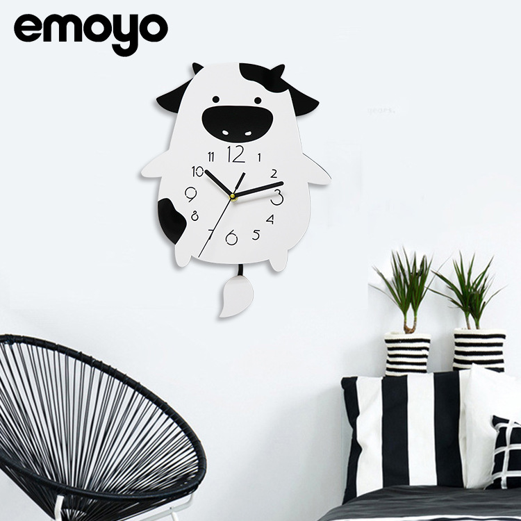 Vaca de dibujos animados de los niños creativo swing reloj de pared dormitorio lindo reloj mudo acrílico decorativo reloj de pared