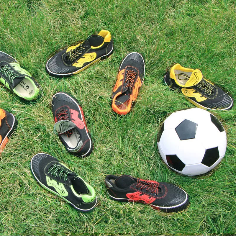 批发足球鞋儿童硫化橡胶钉山东帆布鞋鞋子运动训练学生耐踢轻便