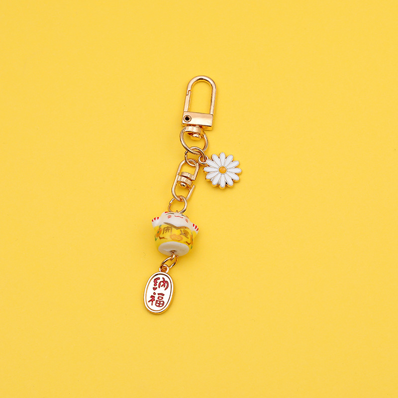 Nuevo lindo cerámica chica corazón suerte gato llavero suerte gato metal colgante llavero cadena colgante al por mayor