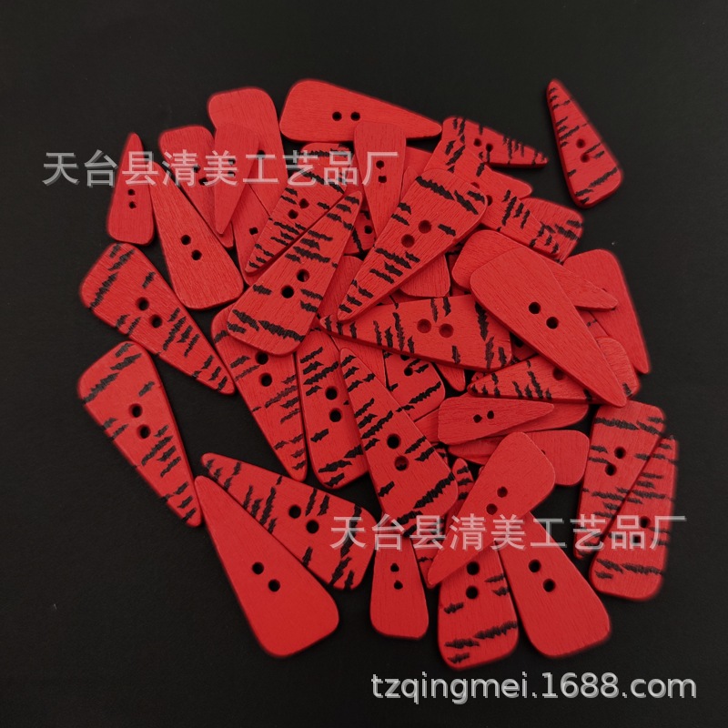 Rábano de madera rojo botones de madera rábano decorativo forma artesanías 100 piezas un paquete