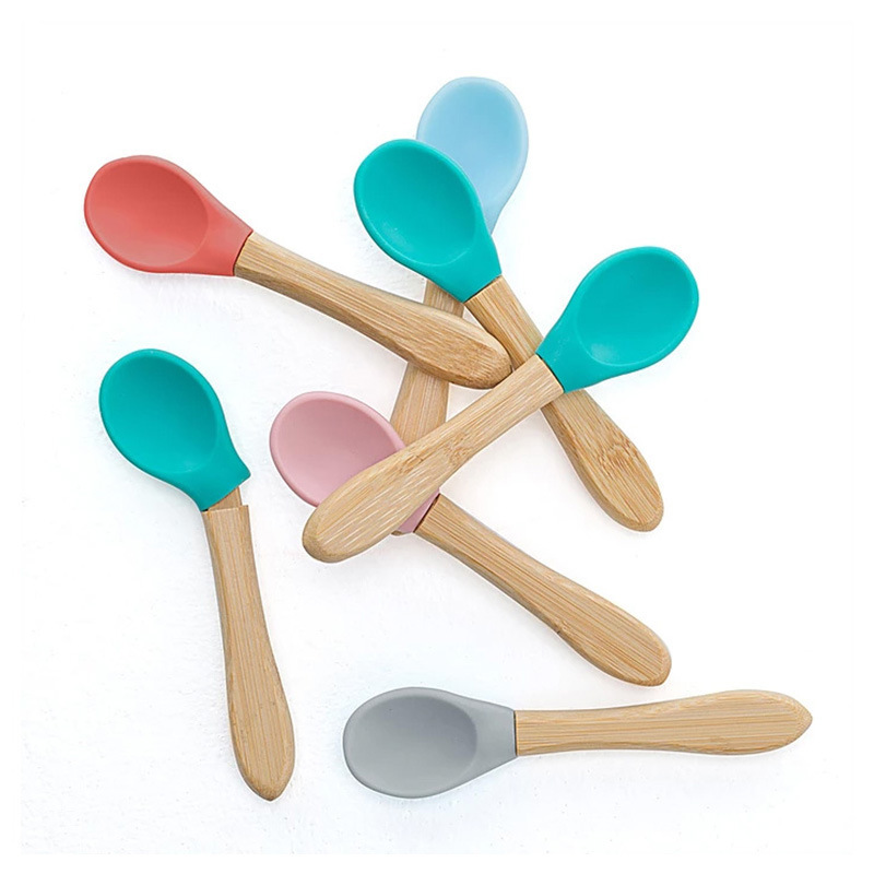 Tableware rice spoon baby healthy feeding tableware soft head soft edge tooth protection silicone eating spoon