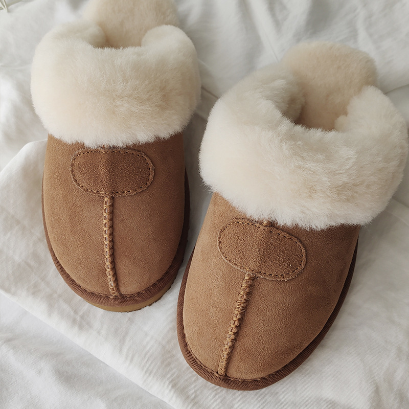 Qian Songyi Sheepskin Integrated Slippers for Women, Non-Slip Thick-Soled Closed-Toe Slippers for Men, Winter Warm Home Wool Slippers for Indoor Use