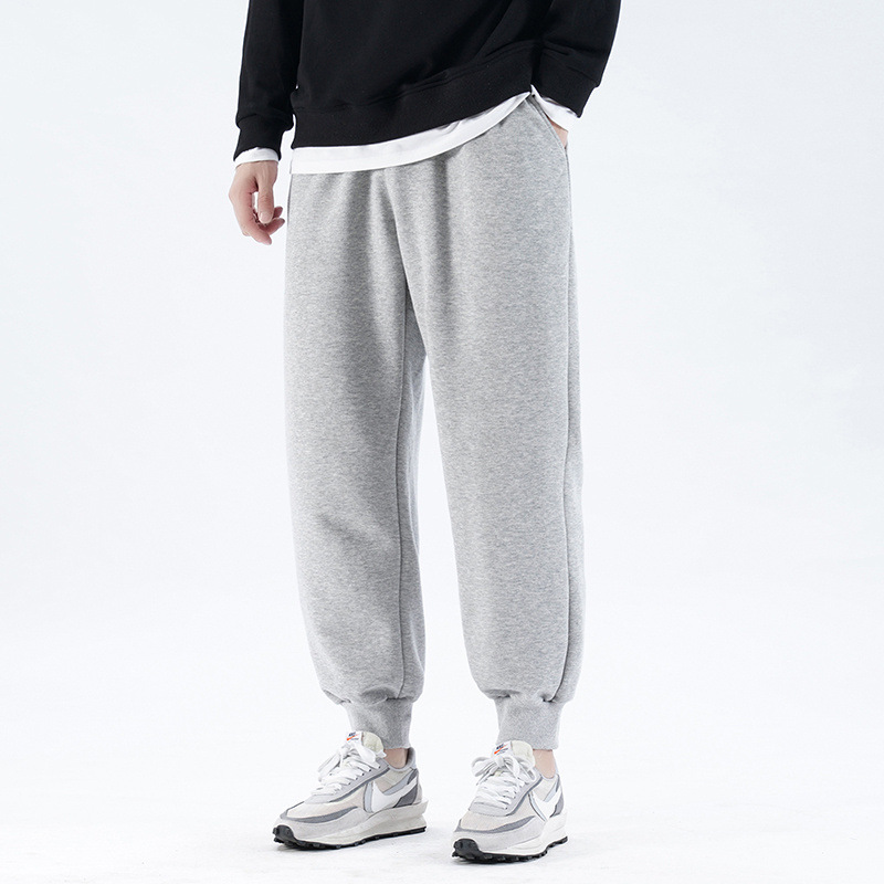 607 Серая нить в весенне-осеннем стиле