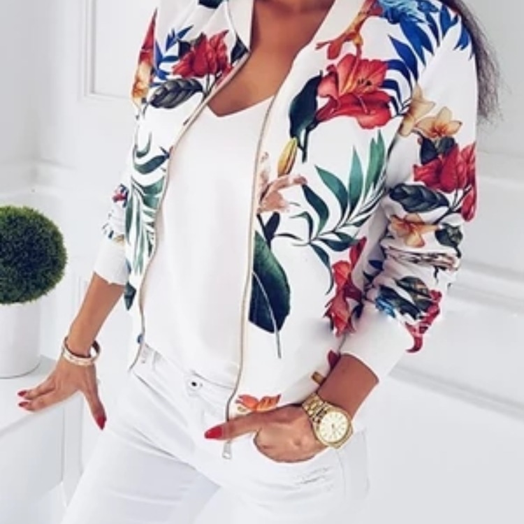 Fashionable autumn short jacket