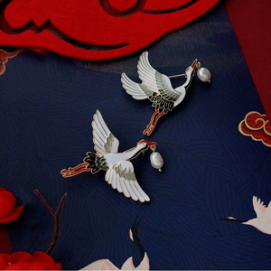 Fashion Natural Pearl Enamel Crane Brooch Popular Guofeng Couple Oil Drop Pin Hanfu Cheongsam High-end Accessories
