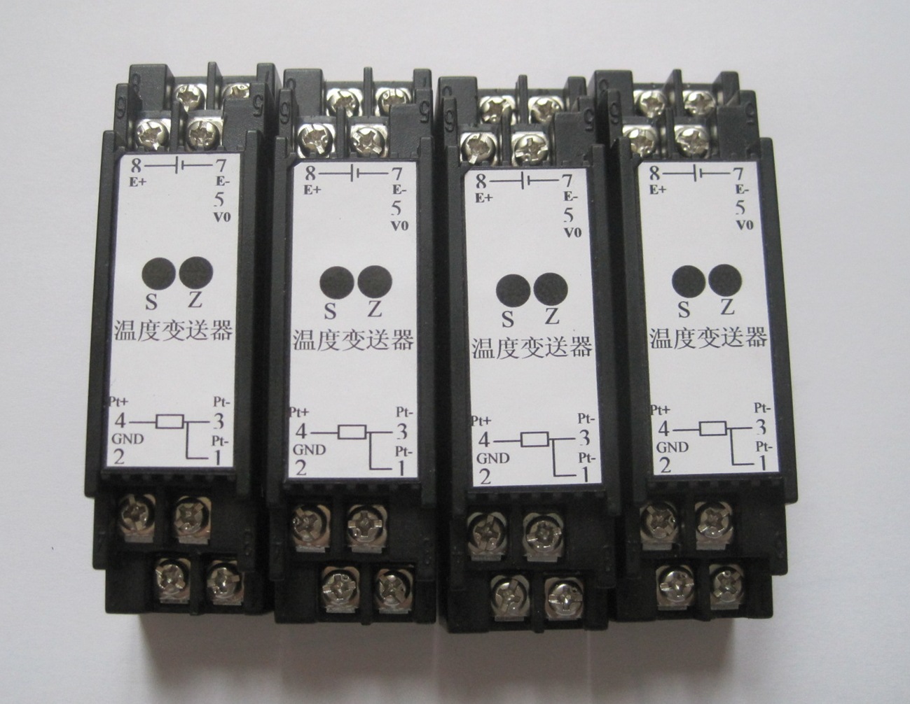 轨道安装温度变送器4-20mA,0-10V,二进二出，一进二出