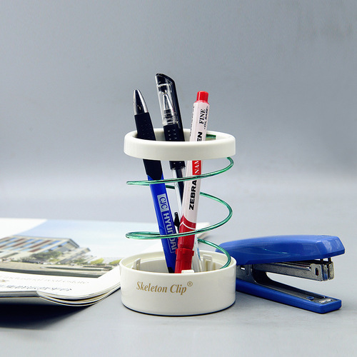 Round environmentally friendly hollow retractable pen holder Creative student multi-functional desktop office storage stationery pen holder