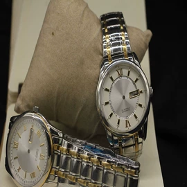 石英表;表壳;表带