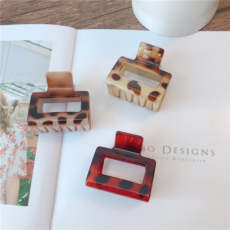 Pinza tiburón rectangular XL 2024, premium para mucho cabello